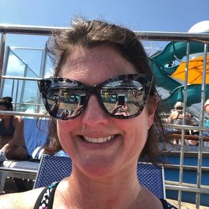 Meet your Posher, Renee